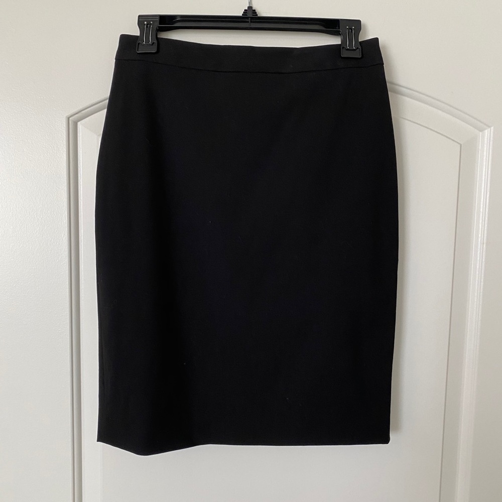 Women’s black business skirt